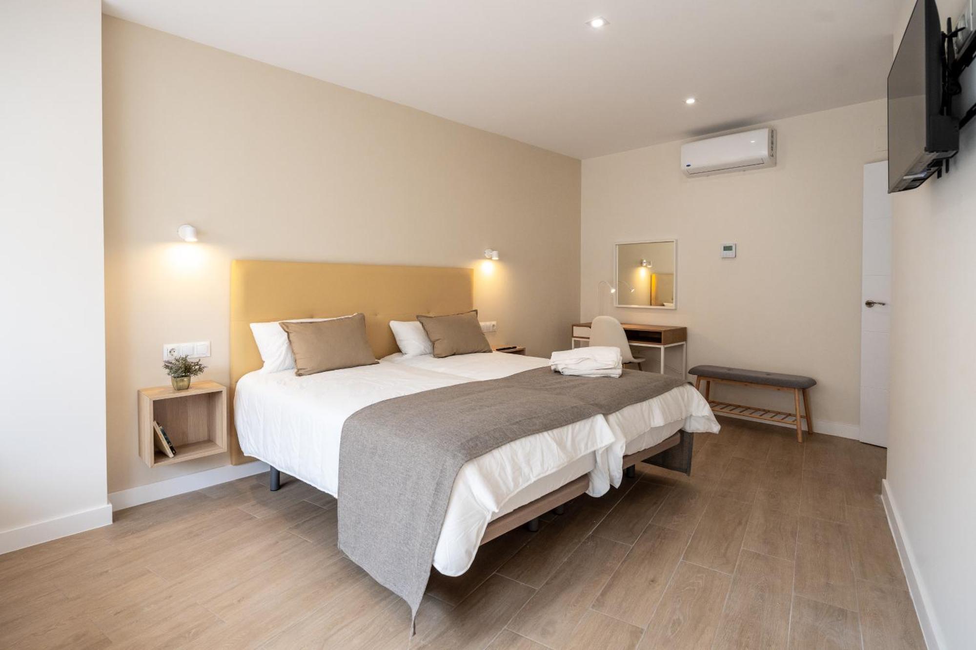 At Villafiel Atarazanas-Plaza Málaga Dış mekan fotoğraf